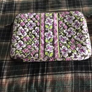Vera Bradley Zippered laptop case EUC